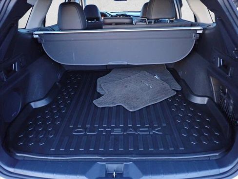 Certified 2024 Subaru Outback Limited image 8