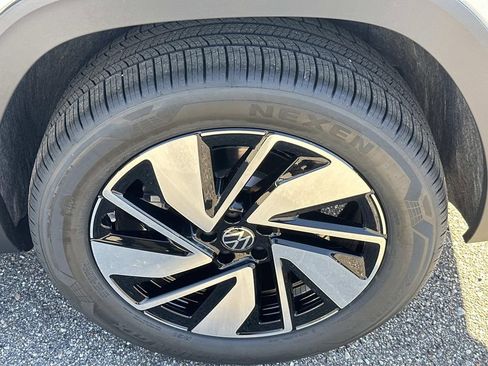 New 2026 Volkswagen Atlas SEL AWD/4WD image 10