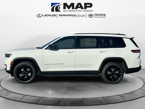 New 2025 Jeep Grand Cherokee L Limited w/ Luxury Tech Group II image 3