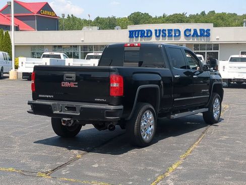 Used 2016 GMC Sierra 2500 Denali w/ Duramax Plus Package AWD/4WD image 4
