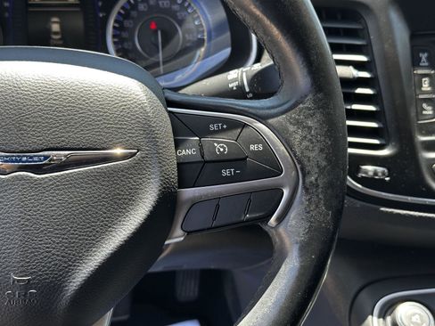 Used 2016 Chrysler 200 Limited w/ Convenience Group FWD image 11