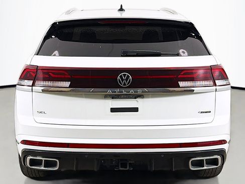 Used 2024 Volkswagen Atlas Cross Sport SEL R-Line AWD/4WD image 14