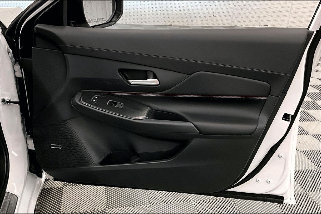 New 2027 Nissan Sentra SR FWD image 39