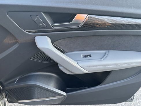 Certified 2023 Audi SQ5 Premium Plus image 31