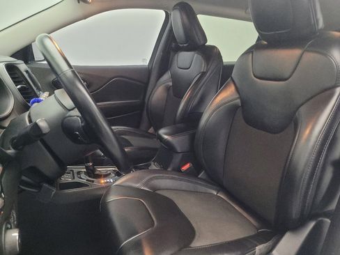 Used 2021 Jeep Cherokee Latitude Plus image 17