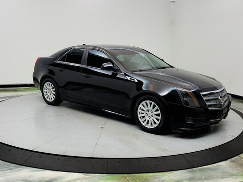 Used 2011 Cadillac CTS Luxury RWD image 3