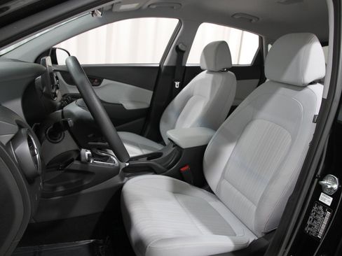 Certified 2023 Hyundai Kona SEL image 5