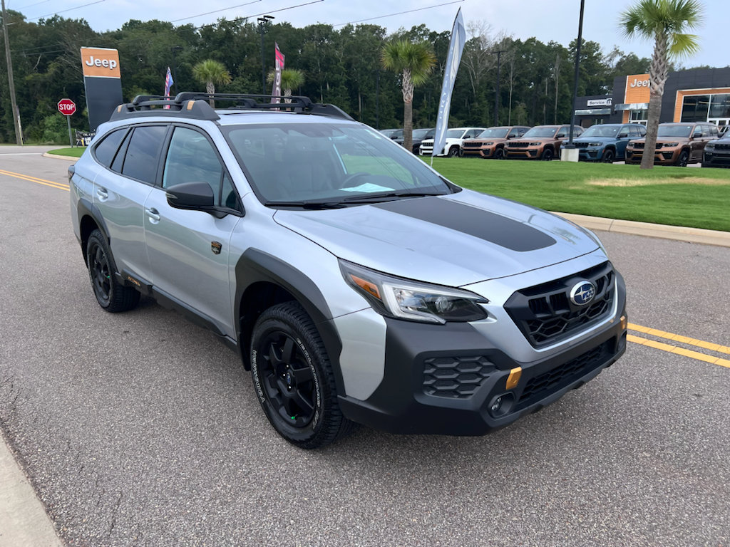 Used 2025 Subaru Outback Wilderness AWD/4WD image 1