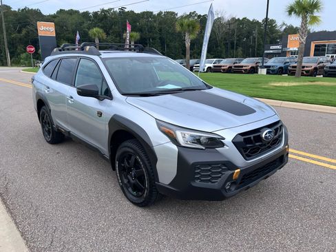 Used 2025 Subaru Outback Wilderness AWD/4WD image 1