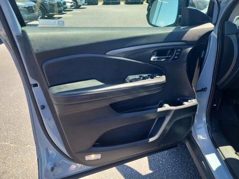 Used 2023 Honda Ridgeline RTL-E image 16