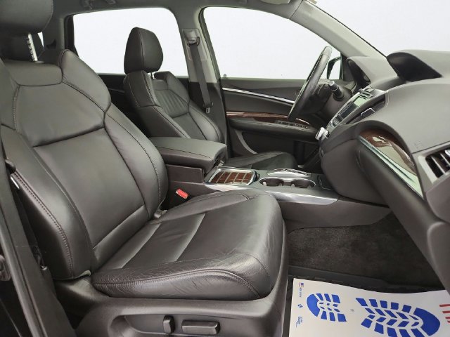 Used 2017 Acura MDX w/ Technology Package AWD/4WD image 30