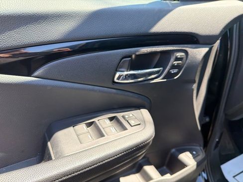 Used 2020 Honda Pilot Elite image 28