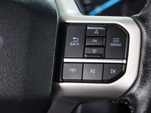 Used 2022 Ford Expedition XLT image 15