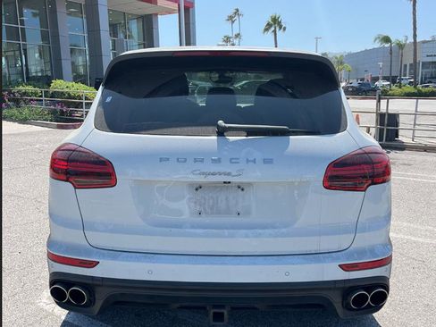 Used 2015 Porsche Cayenne S image 4