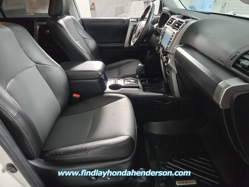 Used 2023 Toyota 4Runner SR5 Premium w/ Moonroof Package RWD image 21