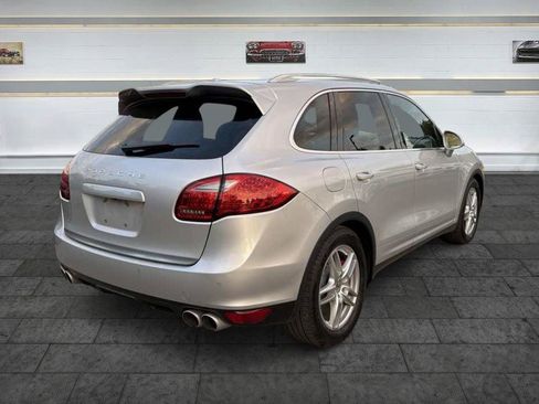 Used 2012 Porsche Cayenne Turbo AWD/4WD image 8