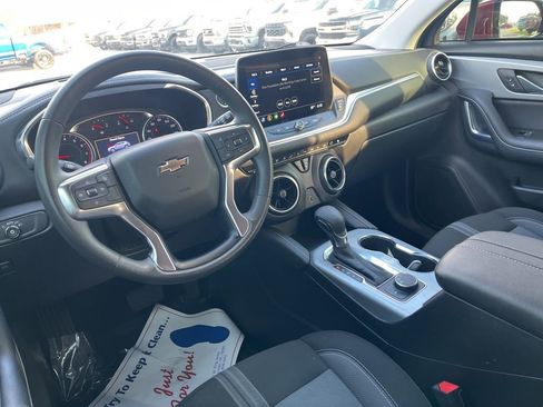 Used 2024 Chevrolet Blazer LT image 12