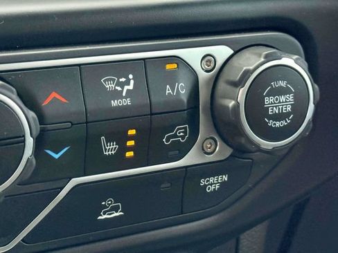 Certified 2021 Jeep Gladiator Rubicon w/ LED Lighting Group AWD/4WD image 29