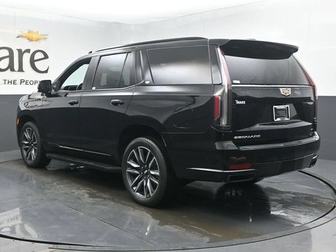 Used 2024 Cadillac Escalade Sport AWD/4WD image 37