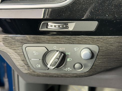 Used 2019 Audi Q7 3.0T Prestige w/ Prestige Package AWD/4WD image 17