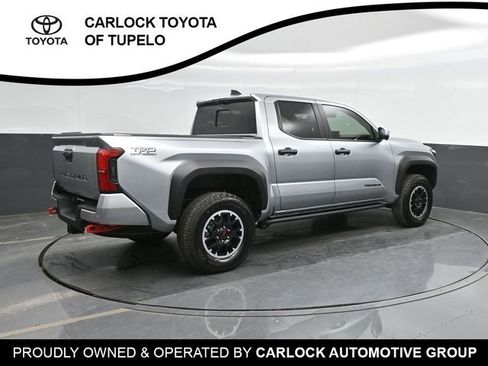 Used 2025 Toyota Tacoma TRD Off-Road w/ TRD Off Road Premium Package AWD/4WD image 3