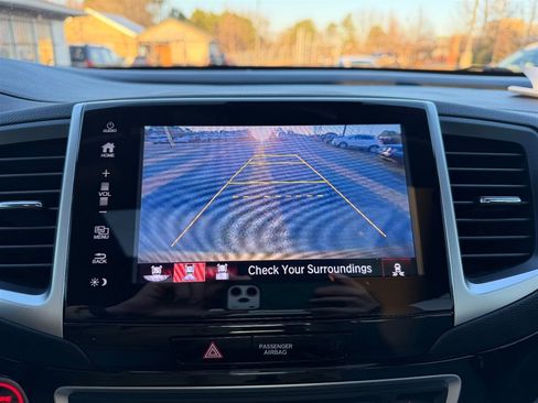 Used 2017 Honda Pilot Elite image 33