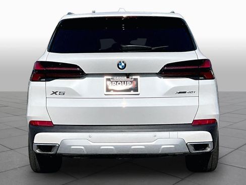 Used 2024 BMW X5 xDrive40i w/ Premium Package AWD/4WD image 5