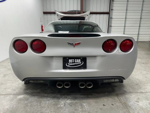 Used 2008 Chevrolet Corvette Z06 w/ Preferred Equipment Group RWD image 12