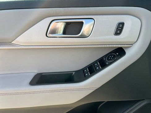 New 2026 Ford Explorer Active w/ Active Comfort Package image 11