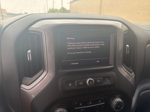 Used 2021 Chevrolet Silverado 1500 Custom w/ Custom Max Trailering Package AWD/4WD image 14