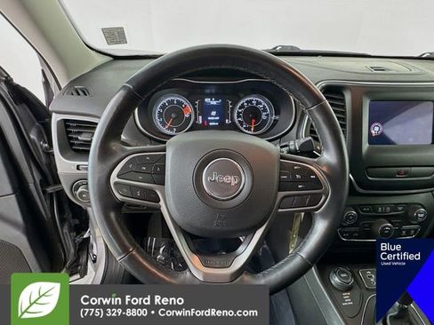 Used 2019 Jeep Cherokee Latitude w/ Cold Weather Group image 15