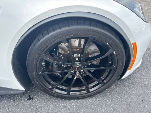 Used 2017 Chevrolet Corvette Grand Sport image 13