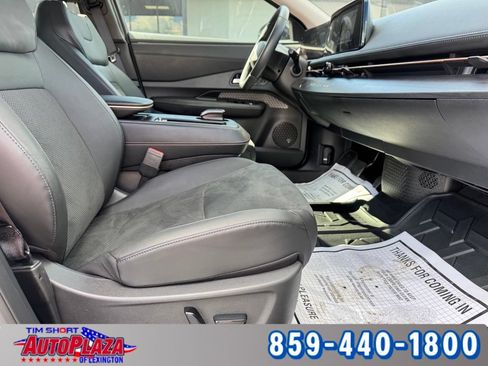 Used 2024 Nissan Ariya FWD image 49