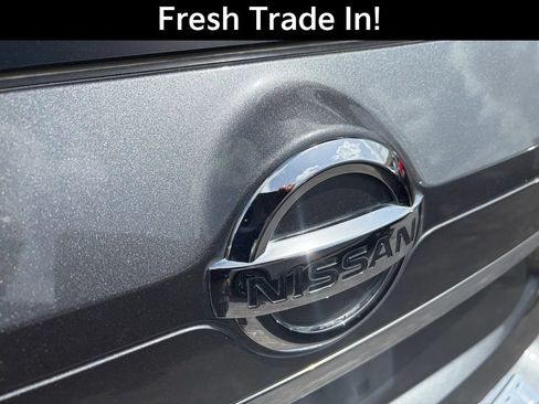 Used 2019 Nissan Rogue SL w/ Premium Package FWD image 9