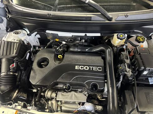 Used 2022 Chevrolet Equinox Premier image 23