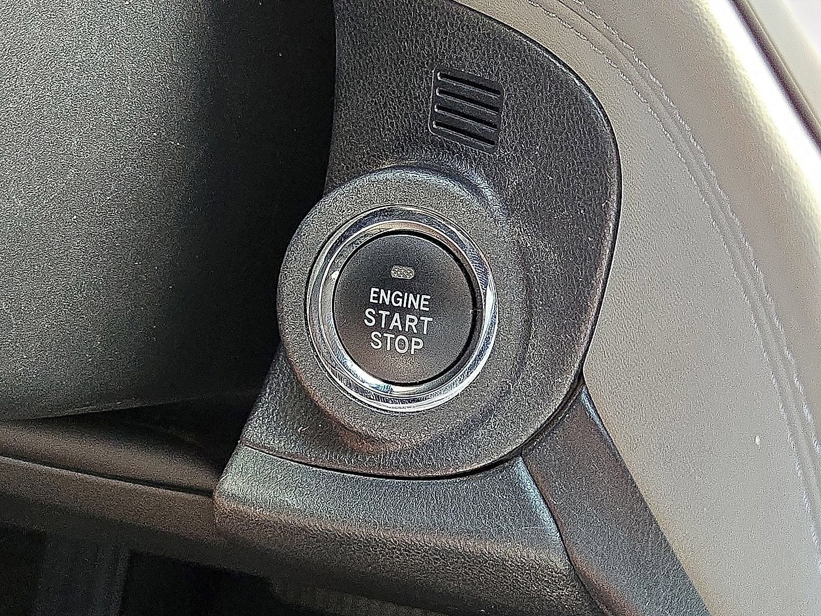 Used 2023 Subaru Outback Limited AWD/4WD image 32