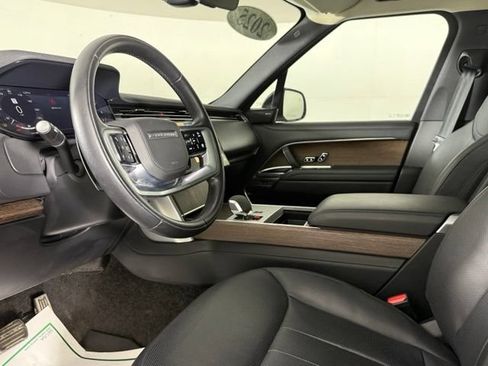 Certified 2025 Land Rover Range Rover Long Wheelbase SE AWD/4WD image 6