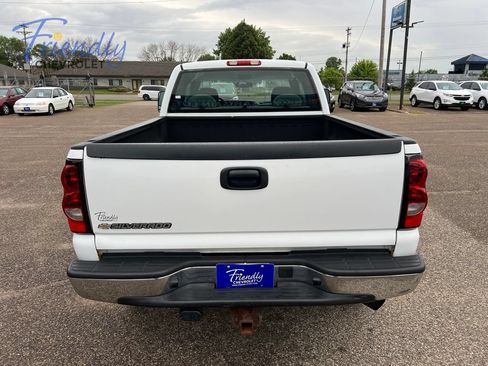 Used 2005 Chevrolet Silverado 2500 LS AWD/4WD image 4