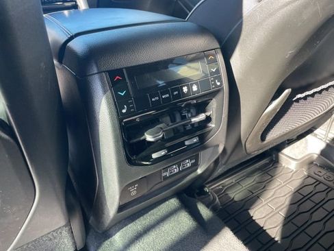 Used 2023 Jeep Grand Cherokee L Summit w/ Advanced Protech Group IV AWD/4WD image 8