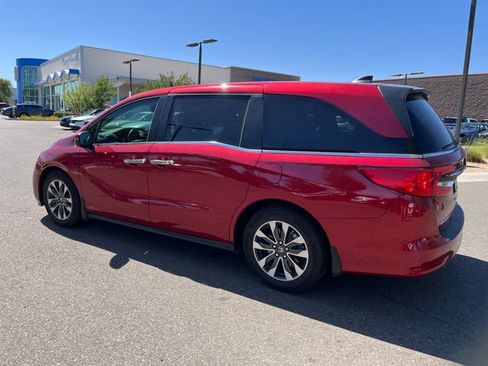 Used 2023 Honda Odyssey EX-L image 4