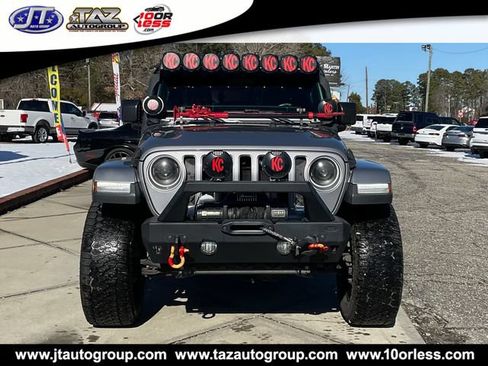 Used 2020 Jeep Gladiator Overland AWD/4WD image 2