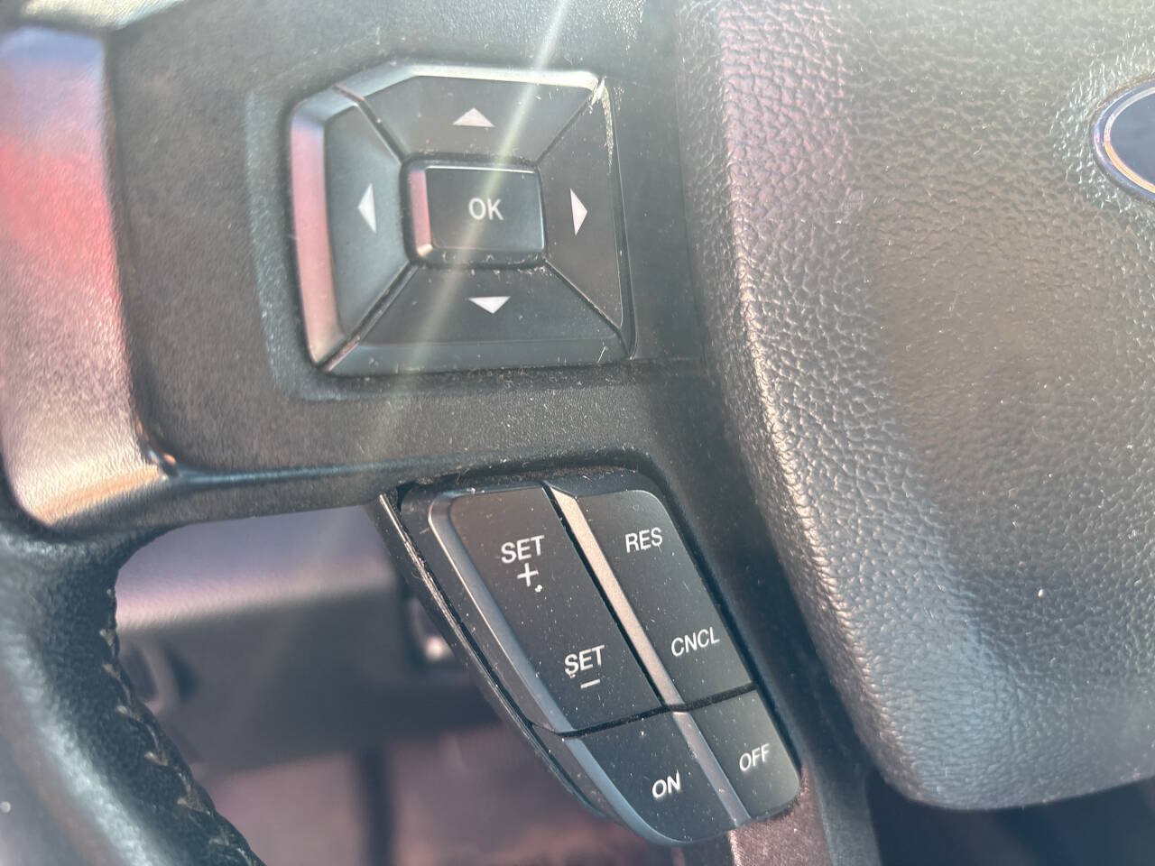 Used 2018 Ford F150 XLT w/ Equipment Group 302A Luxury AWD/4WD image 18