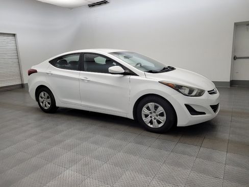 Used 2016 Hyundai Elantra SE image 11