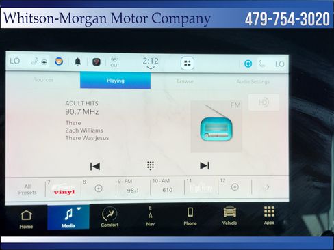 Used 2023 Jeep Wagoneer L Series II AWD/4WD image 32