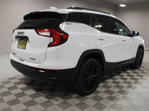 Used 2022 GMC Terrain SLT w/ Tech Package AWD/4WD image 12