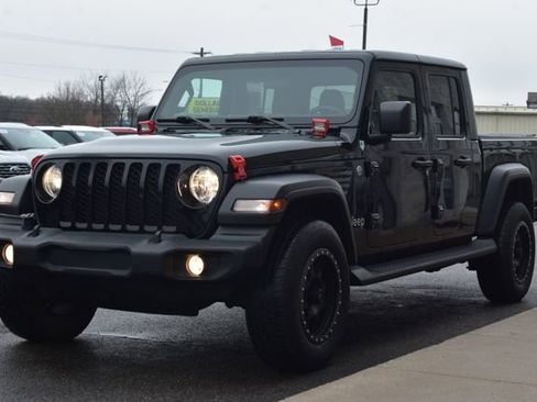 Used 2021 Jeep Gladiator Sport w/ Trailer Tow Package AWD/4WD image 11