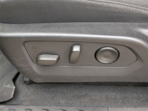 Used 2023 Chevrolet Colorado Trail Boss w/ Advanced Trailering Package image 21