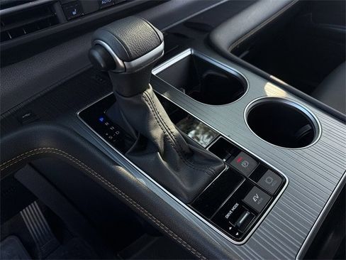 Used 2024 Toyota Sienna XLE Woodland Edition image 19