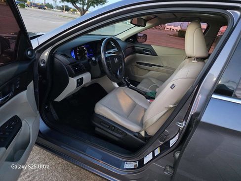 Used 2015 Honda Accord EX-L image 10