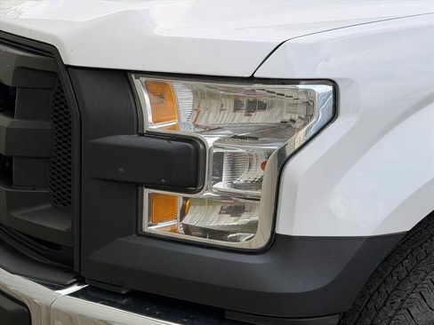 Used 2017 Ford F150 XL w/ Equipment Group 101A Mid AWD/4WD image 4